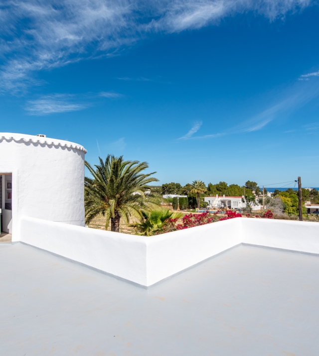 Resa estates Ibiza for sale te koop villa port des torrent zwembad  roof terrace and tower.jpg